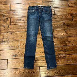 Hollister 1R, W25 L31